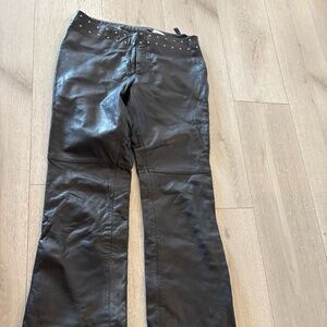 Harley Davidson Women's SIZE 36/8 W